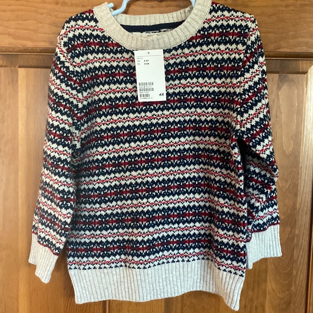 NWT H&M 5t sweater.